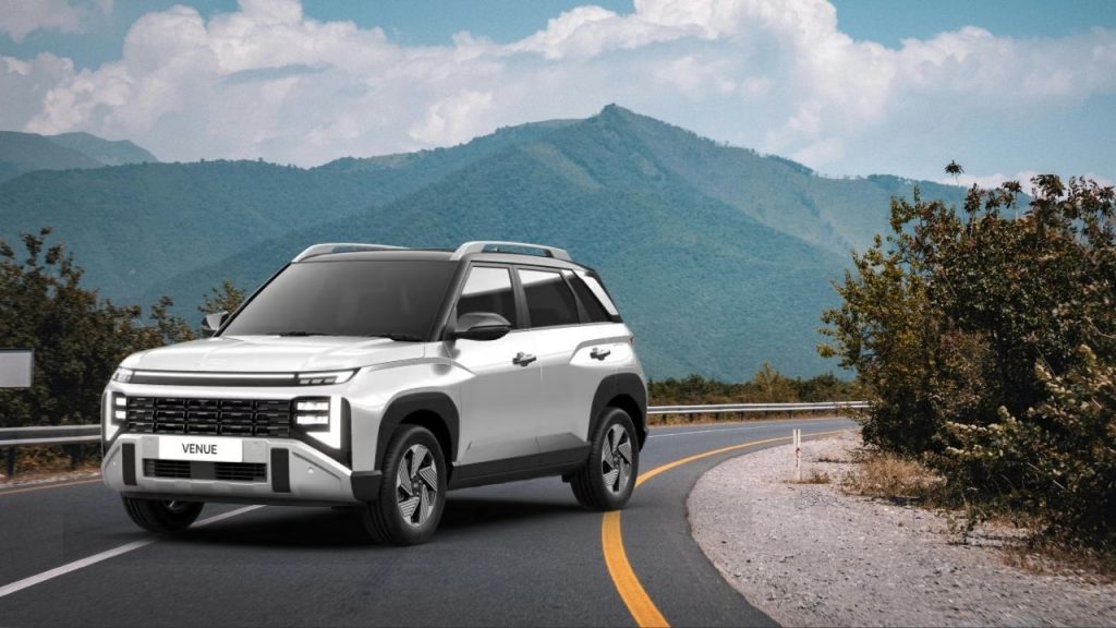 Booking Boom Hyundai Venue