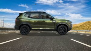 Renault Duster Hybrid